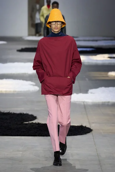 Look 40